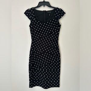 White House Black Market Size0 B&W Polkadot Form Fitting Dress with Cap Sleeves